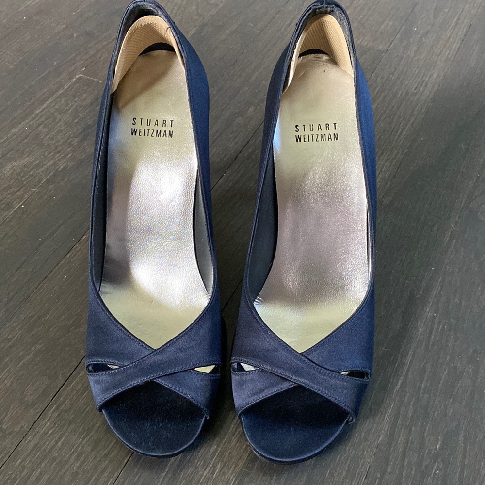 Stuart Weitzman pumps